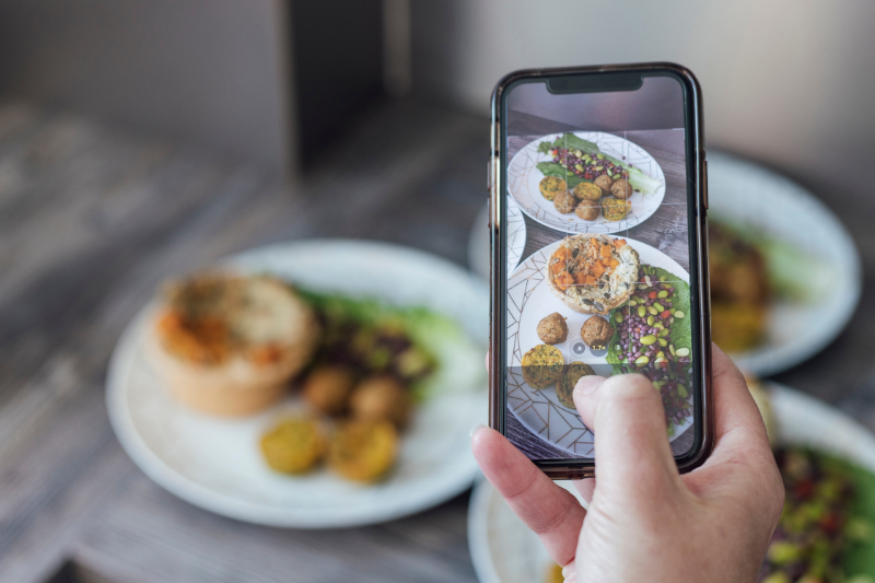 Alimentazione giovani e social media